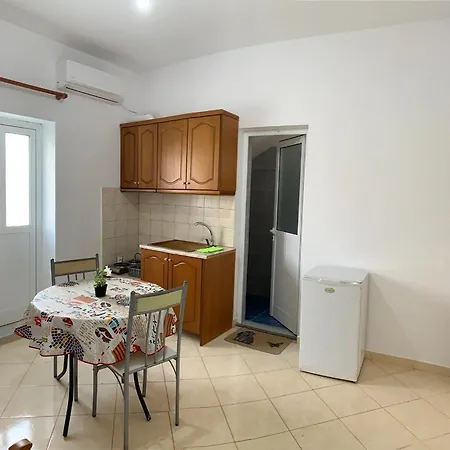 Apartment Orjon *