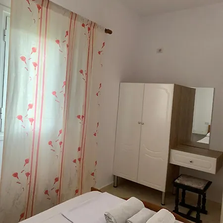 Orjon Apartment *