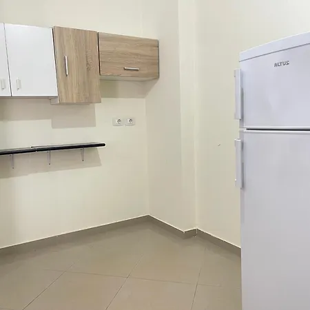 Orjon Apartment *